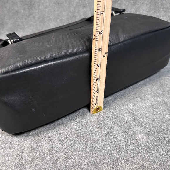 Timbuk2 Proof Messenger Bag 10-12L Waxed Canvas Leather Laptop Shoulder Black - Picture 12 of 16